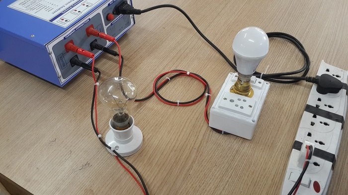 Connection diagram of an incandescent series bulb with testing equipment